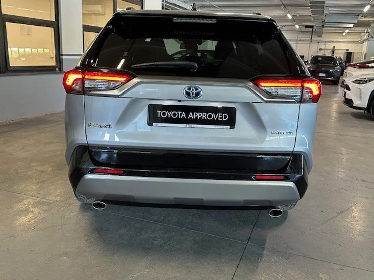 Toyota RAV 4 Rav4 2.5 vvt-ie h Style 2wd 218cv e-cvt Argento - 2