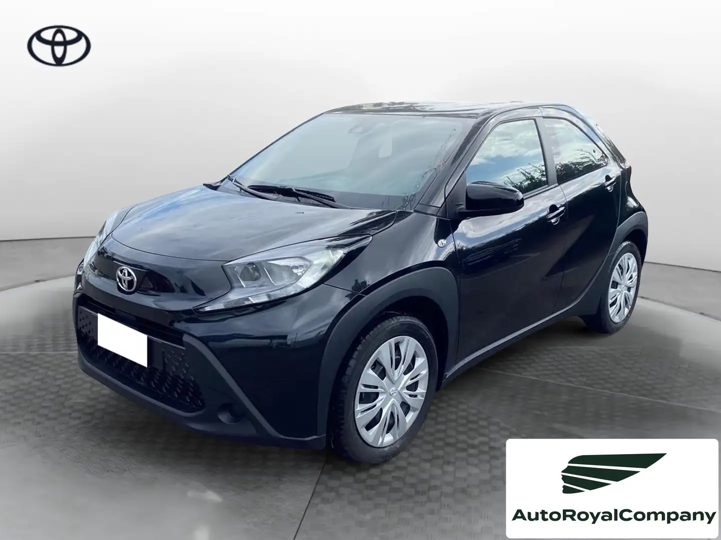 Toyota Aygo X Aygo X 1.0 VVT-i 72 CV 5 porte Active Negru - 1