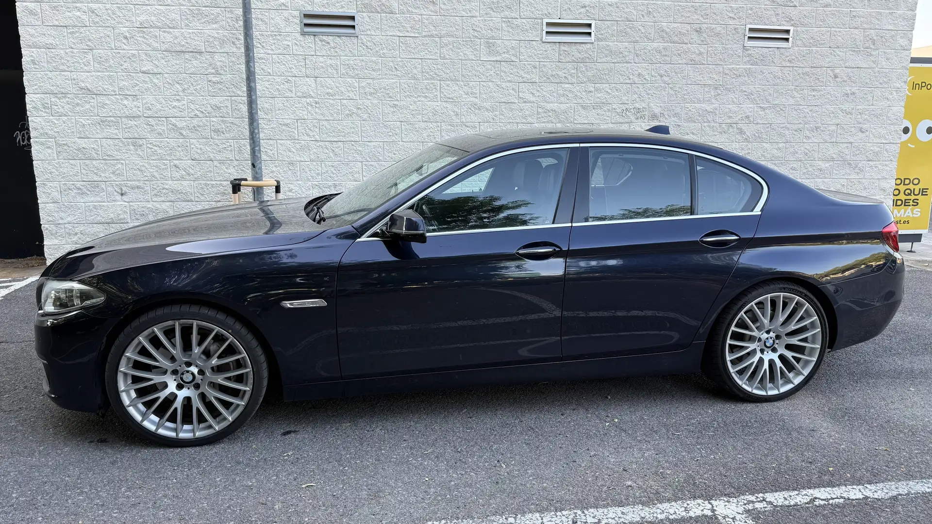 BMW 528 528iA Touring (9.75) - 1