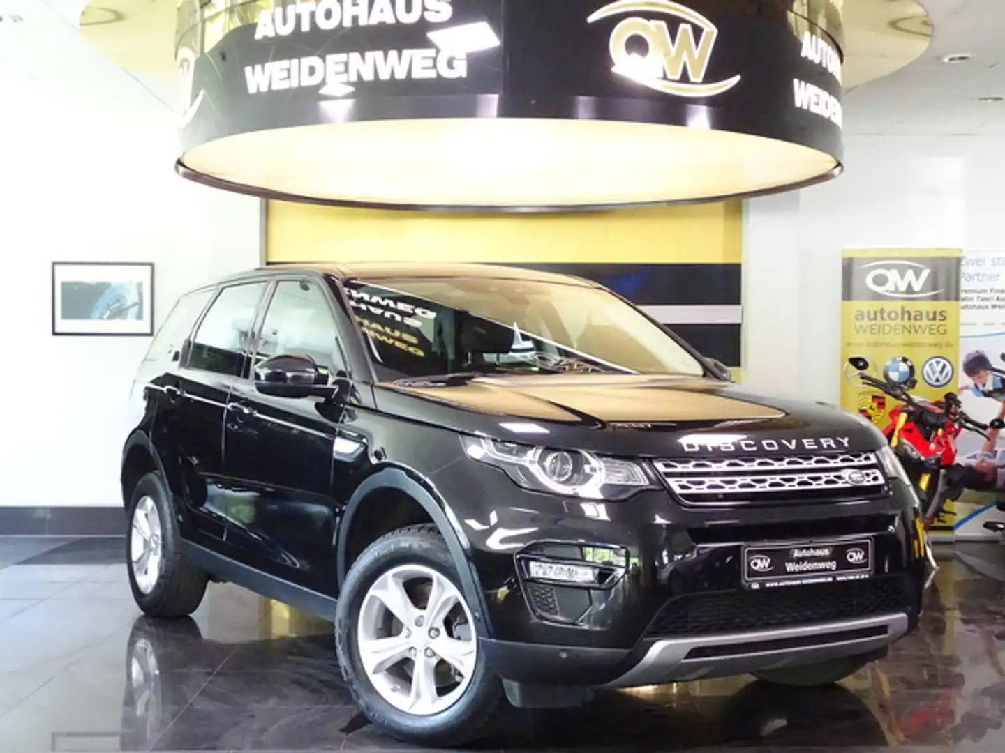 Land Rover Discovery Sport SD4 HSE Leder Navi PDC Cam 1Hand Schwarz - 1