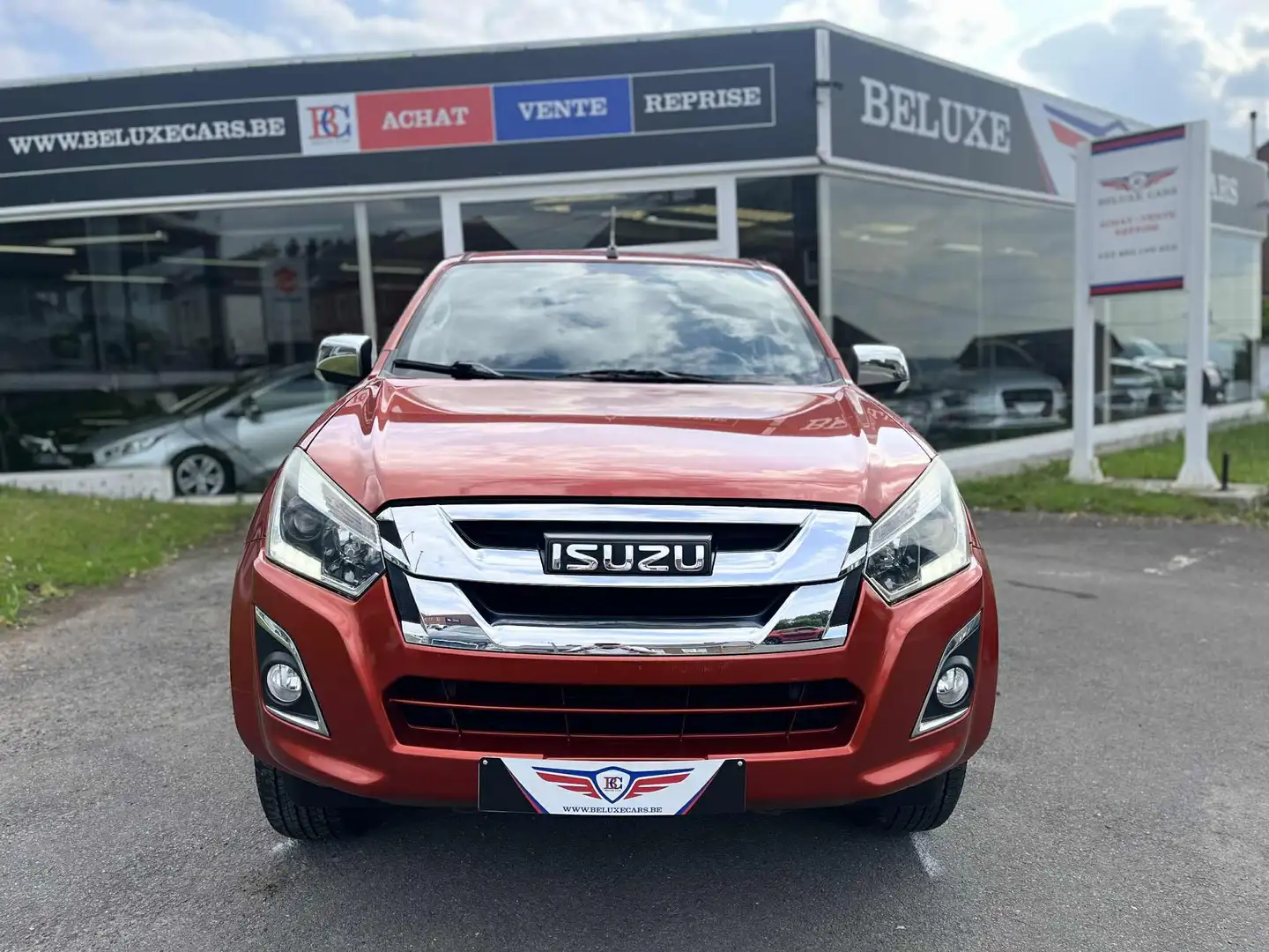 Isuzu D-Max 1.9 Turbo D 4WD Hardtop Alpha *LED*ATT REM* Naranja - 2