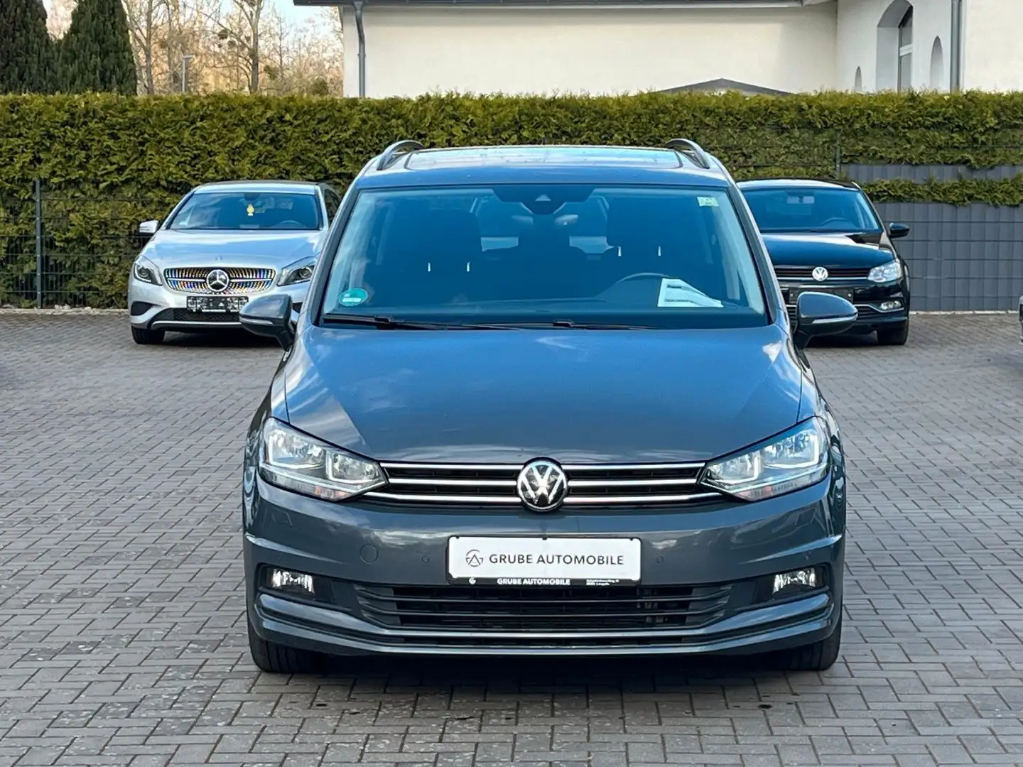 Volkswagen Touran Comfortline DSG*NAV*SHZ*ACC*PANO*AHK*Sthz Grau - 2