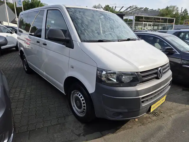 Volkswagen T5 Transporter Kombi * 8.SITZER * NAVI *