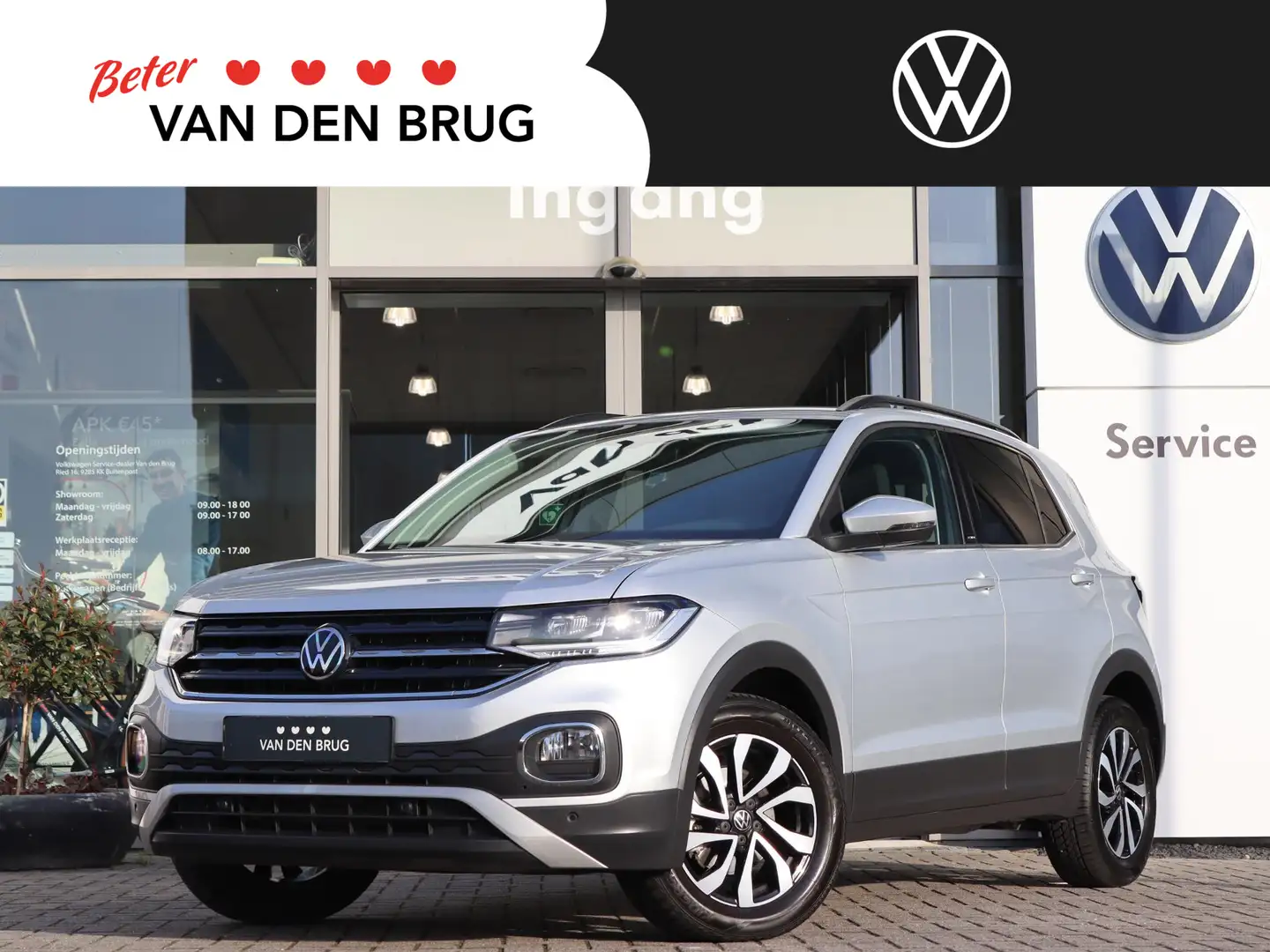 Volkswagen T-Cross 1.0 TSI 110 pk DSG Active | Navigatie | LED | App Argent - 1