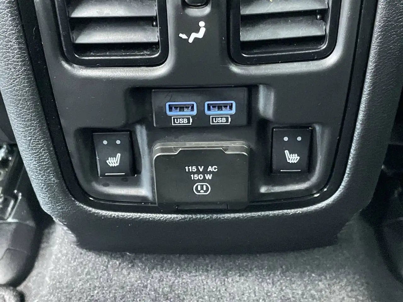 Dodge Durango снимка Dodge Durango