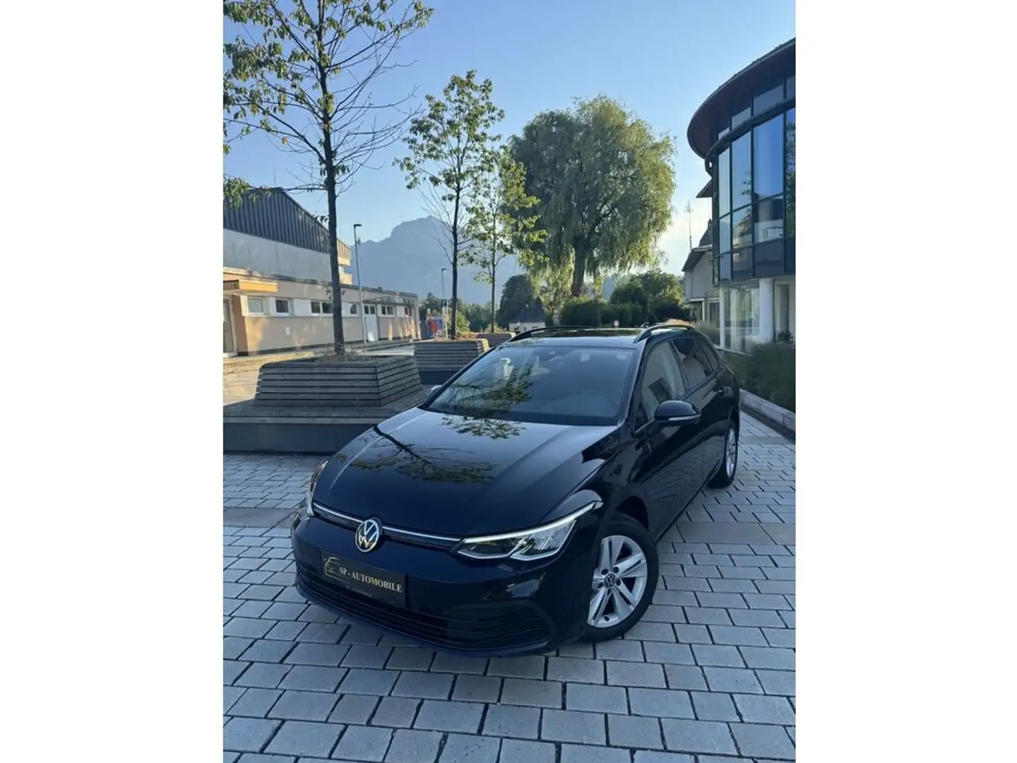 Volkswagen Golf Comfortline 1,6 TDI SCR Schwarz - 2