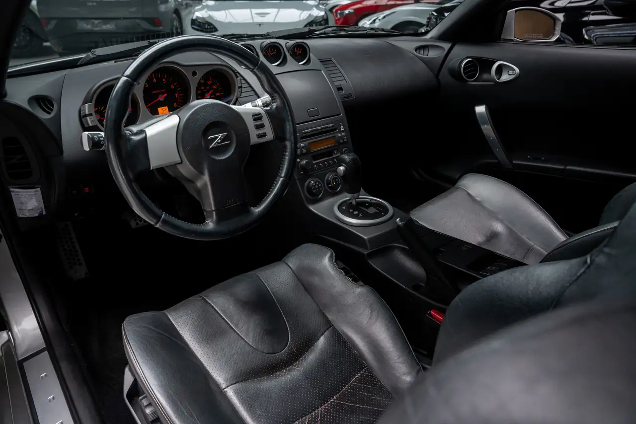 NISSAN 350Z V6 3.5 - 291CH - 163 250KMS AUT CUIR BOSE CLIMATE C. SIÈGES CHAUFFANTS EL | 291 ch | ARRIÈRE | BVA | SELLERIE CUIR