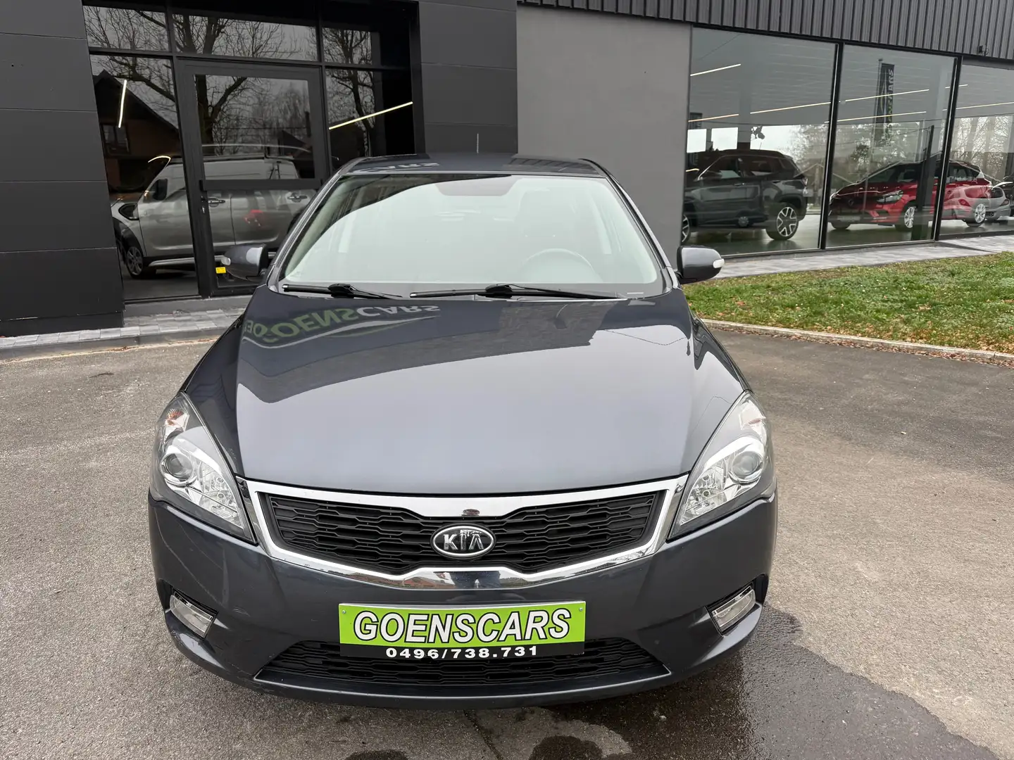 Kia Ceed / cee'd Cee'd 1.6CRDi CRUISE CONTRÔLE,CLIM,PHARES AUTO Grau - 2