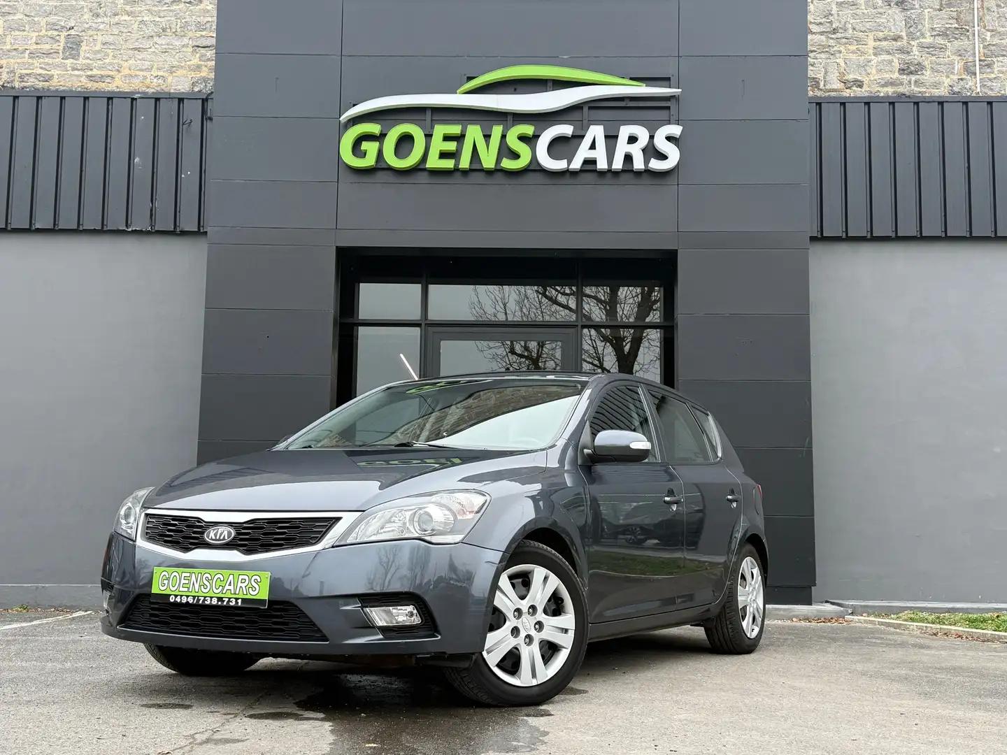 Kia Ceed / cee'd Cee'd 1.6CRDi CRUISE CONTRÔLE,CLIM,PHARES AUTO Grau - 1