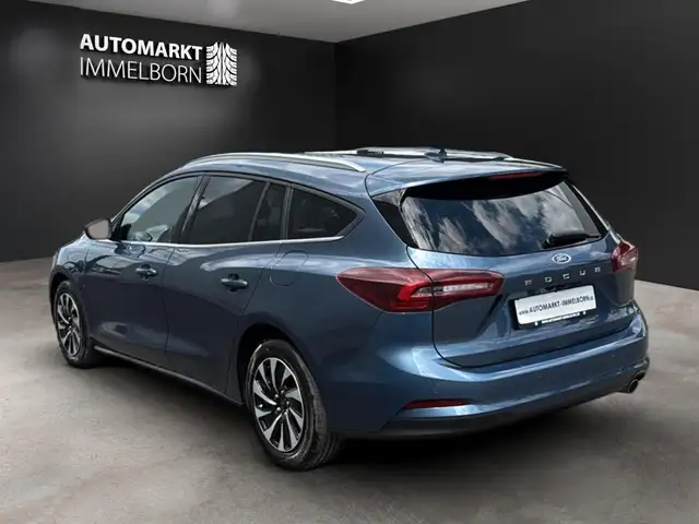 Ford Focus view 6