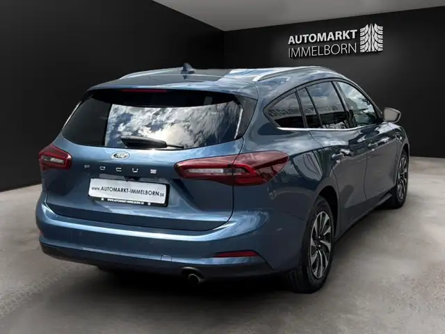 Ford Focus view 7