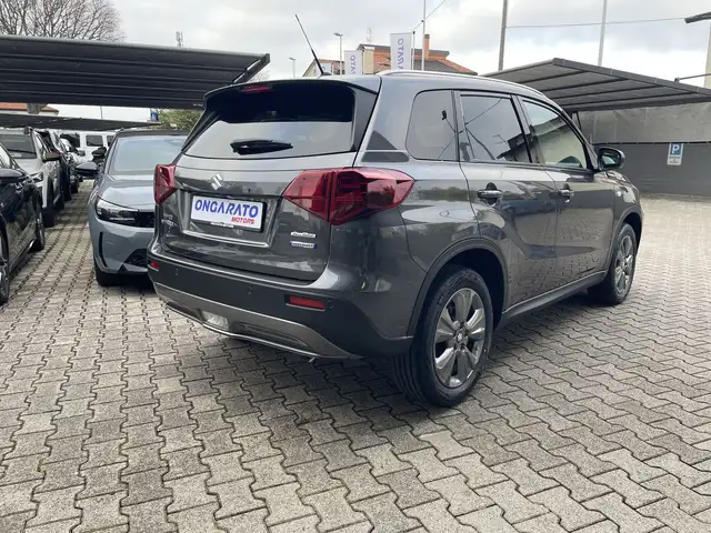 Suzuki Vitara view 5