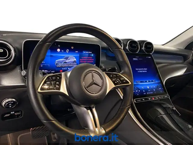 Mercedes-Benz GLC view 12