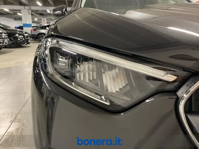Mercedes-Benz GLC view 8