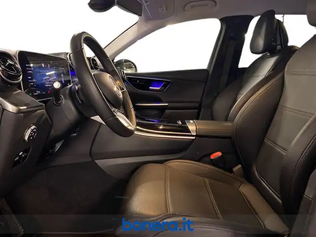 Mercedes-Benz GLC view 11