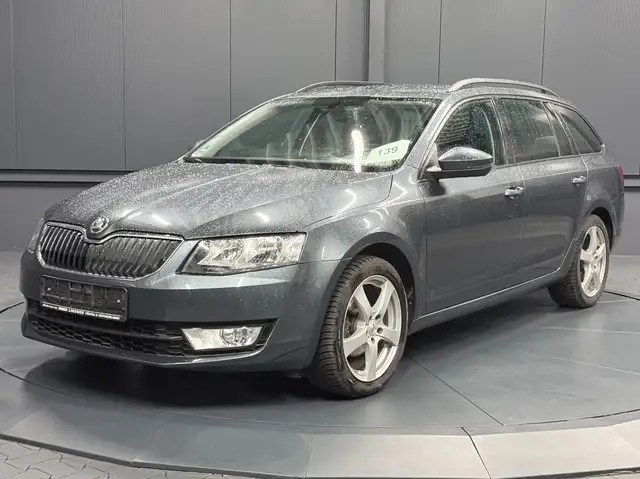 Skoda Octavia Combi 1.6 TDI Ambition**nur 117.000 km**Sitzhz*AHK