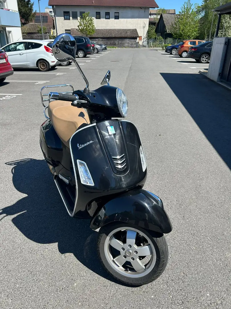 Vespa GTS 300 Schwarz - 2