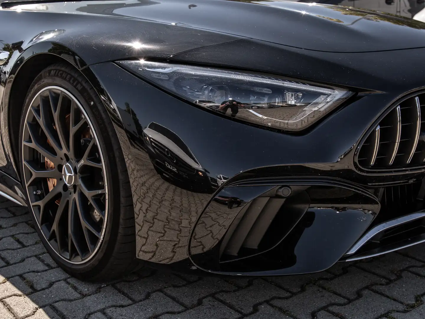Mercedes-Benz SL 63 AMG Schwarz - 2