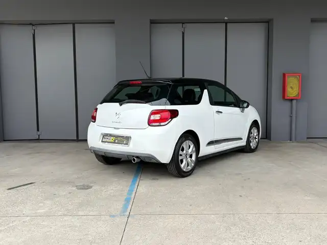 Citroen DS3 view 4