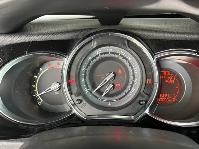 Citroen DS3 view 12