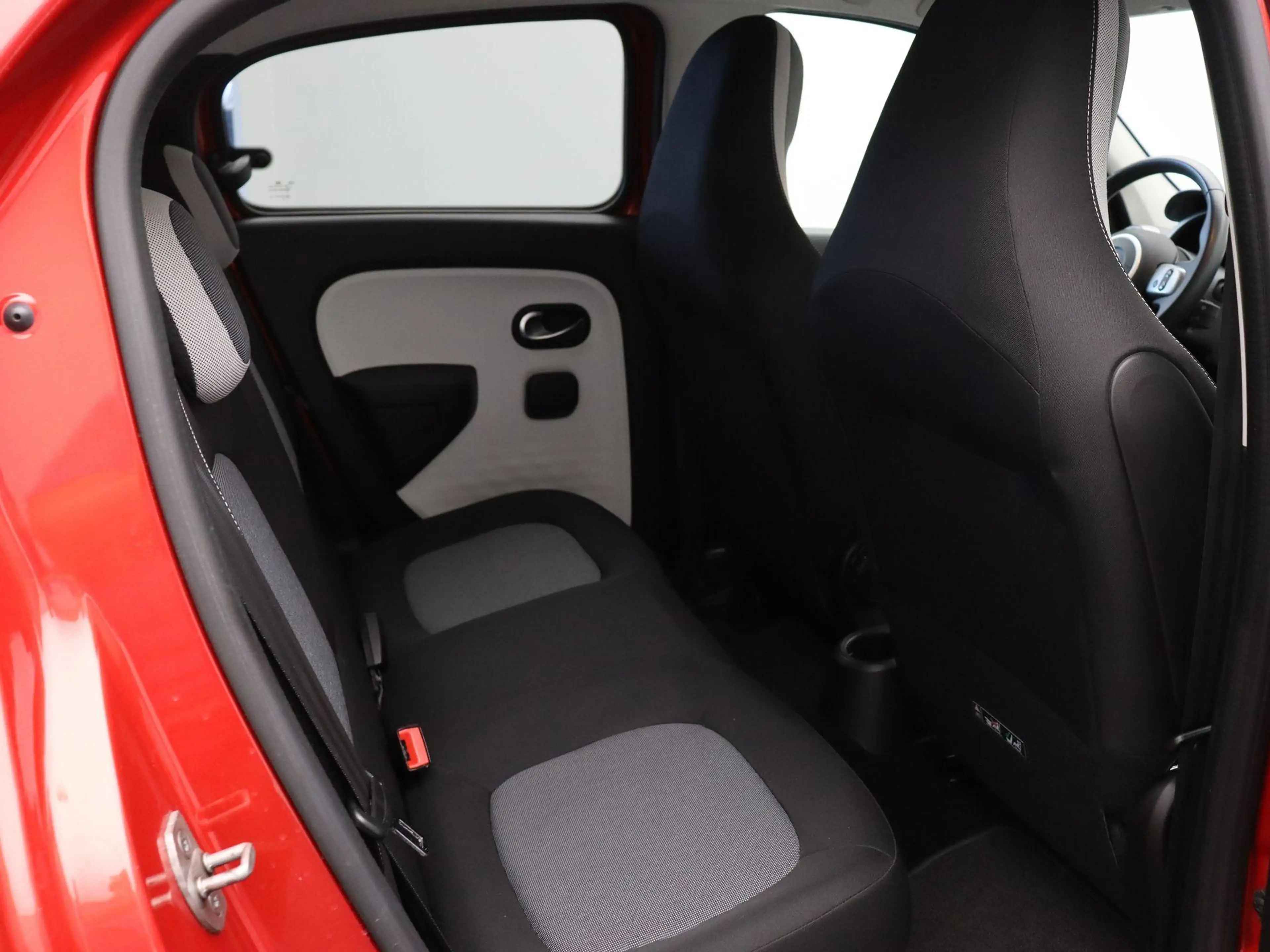 Renault Twingo 1.0 SCe Limited | Dealer onderhouden | Cruise cont — photo 8