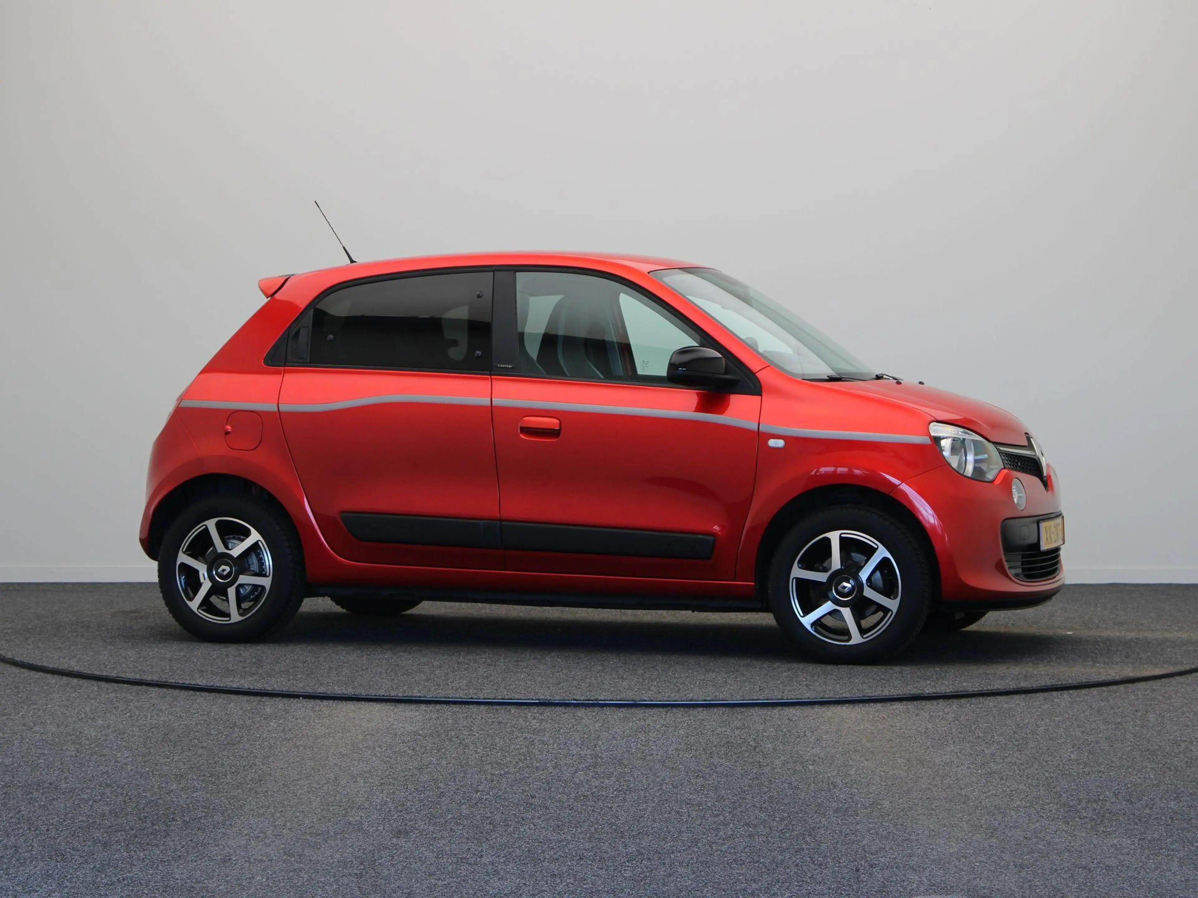 Renault Twingo 1.0 SCe Limited | Dealer onderhouden | Cruise cont — photo 13