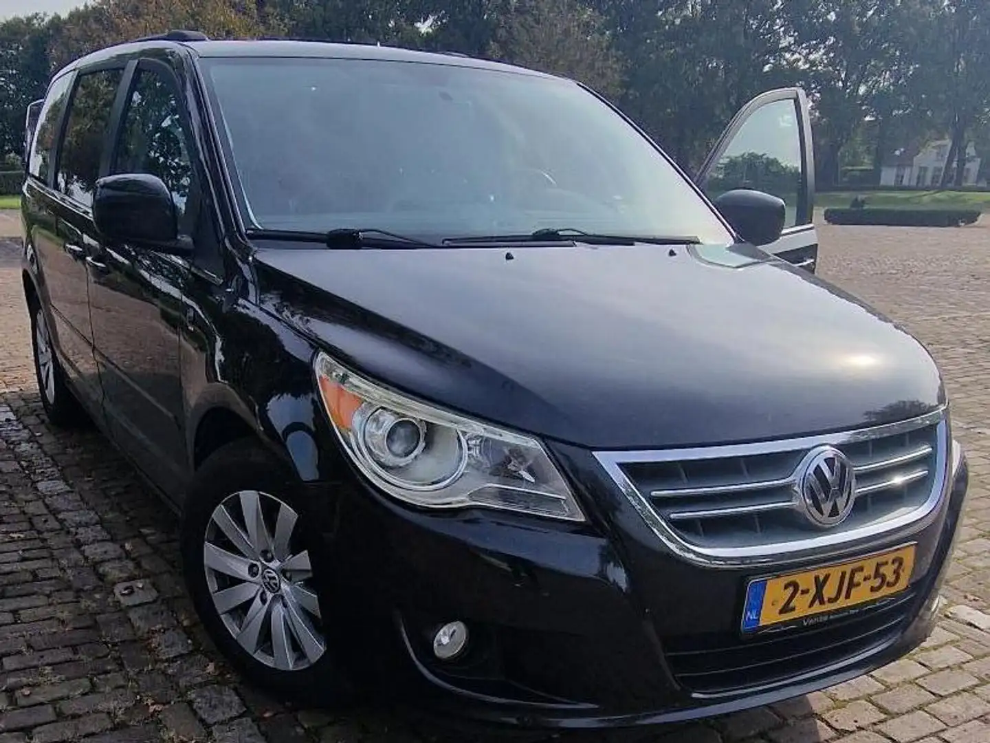 Volkswagen Routan Routan 3.6 V6 Чёрный - 2