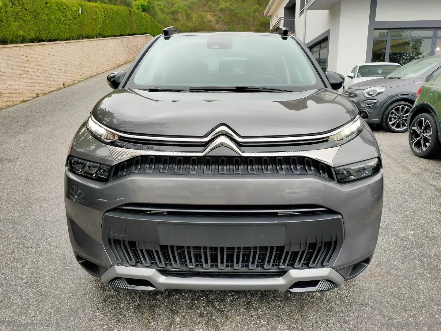 Citroen C3 Aircross PureTech 110 S&S Plus Gris - 2