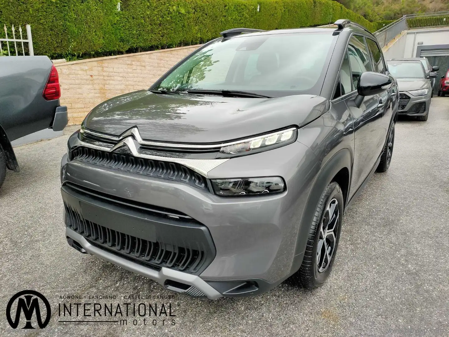 Citroen C3 Aircross PureTech 110 S&S Plus Gris - 1
