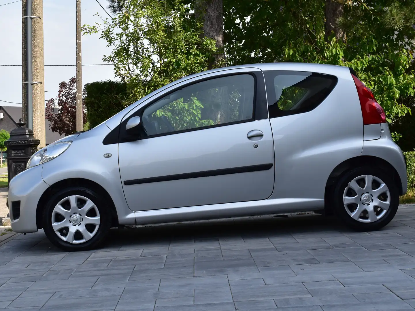 Peugeot 107 1.4 HDi Trendy/GARANTIE/ Сірий - 2
