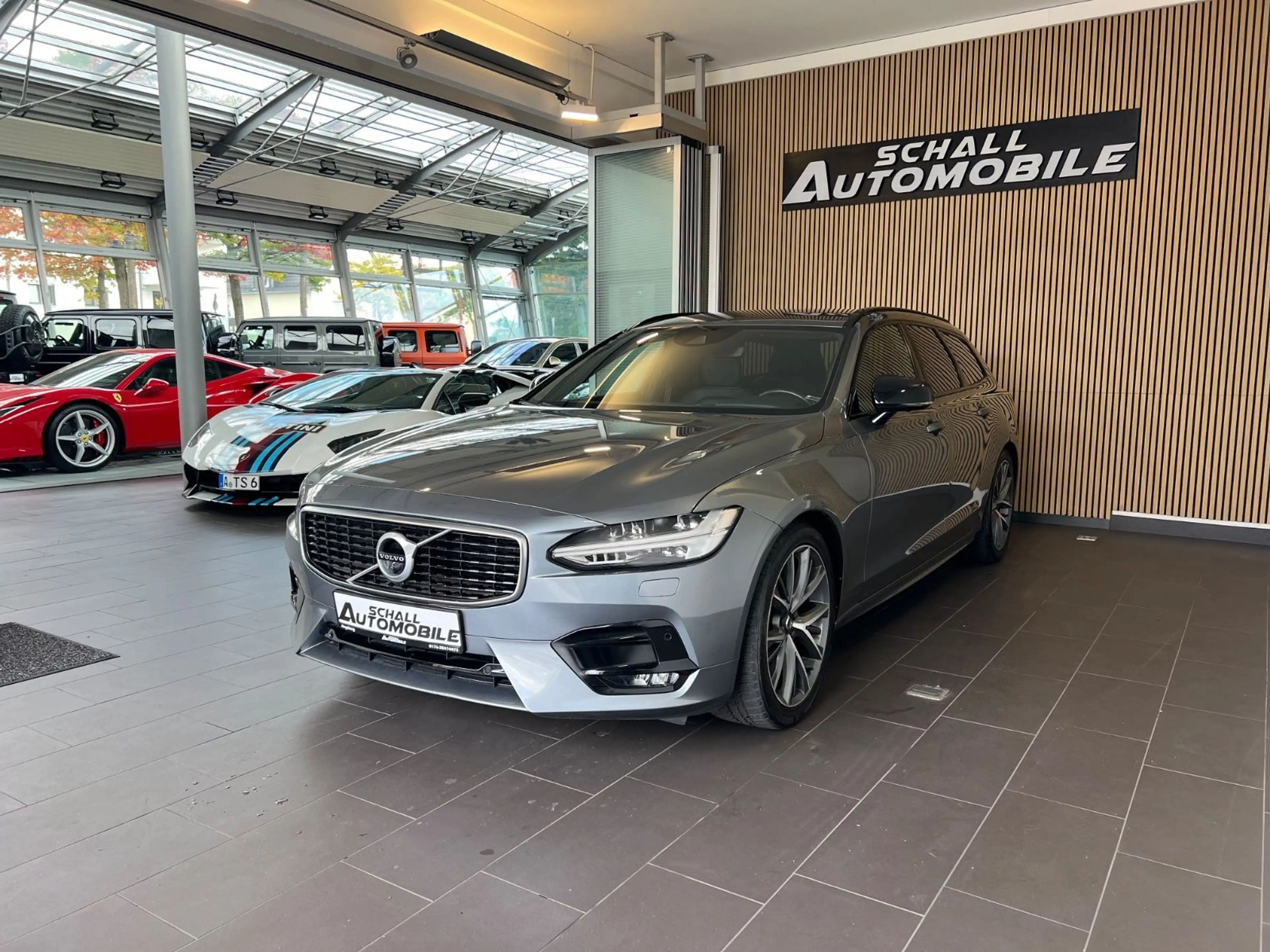 Volvo V90 D4 R-Design *NAPA/HARMAN/STHZ/ACC/MEMORY*