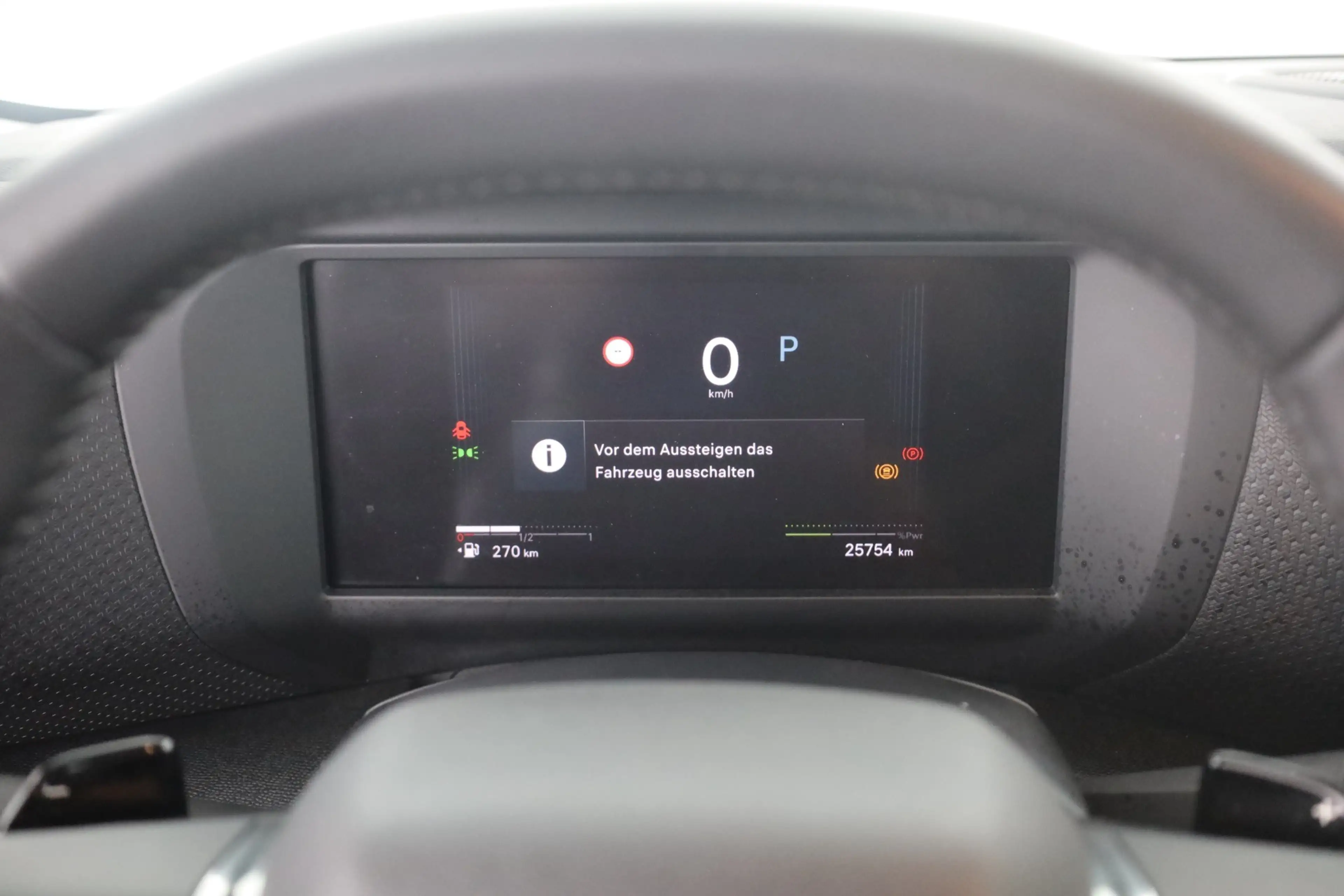 Citroen C4 Hybrid 145 Aut. LED Navi Kamera — photo 11