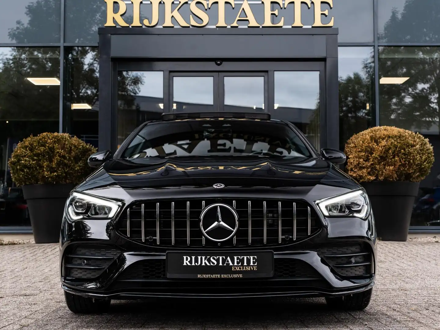 Mercedes-Benz CLA 250 e AMG|PANO|BURMESTER|CAMERA|LED|18'' Zwart - 2