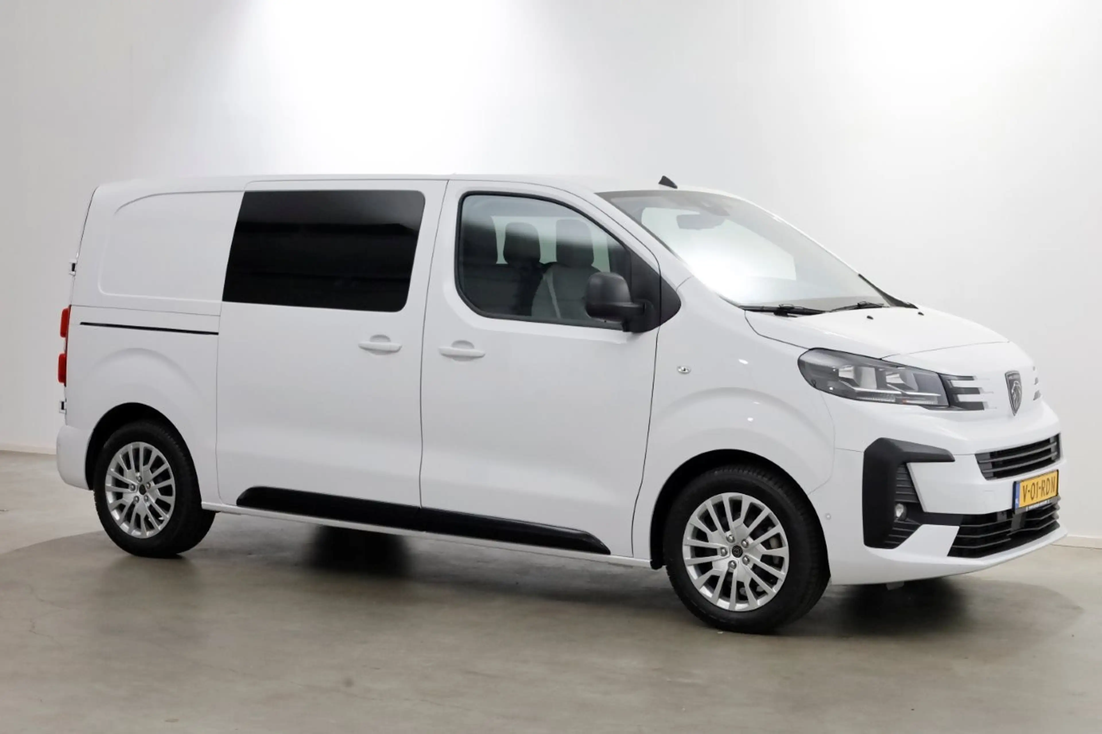Peugeot e-Expert L2H1 75 kWh D.C. 100% Electric Airco/Navi/Camera N — photo 13