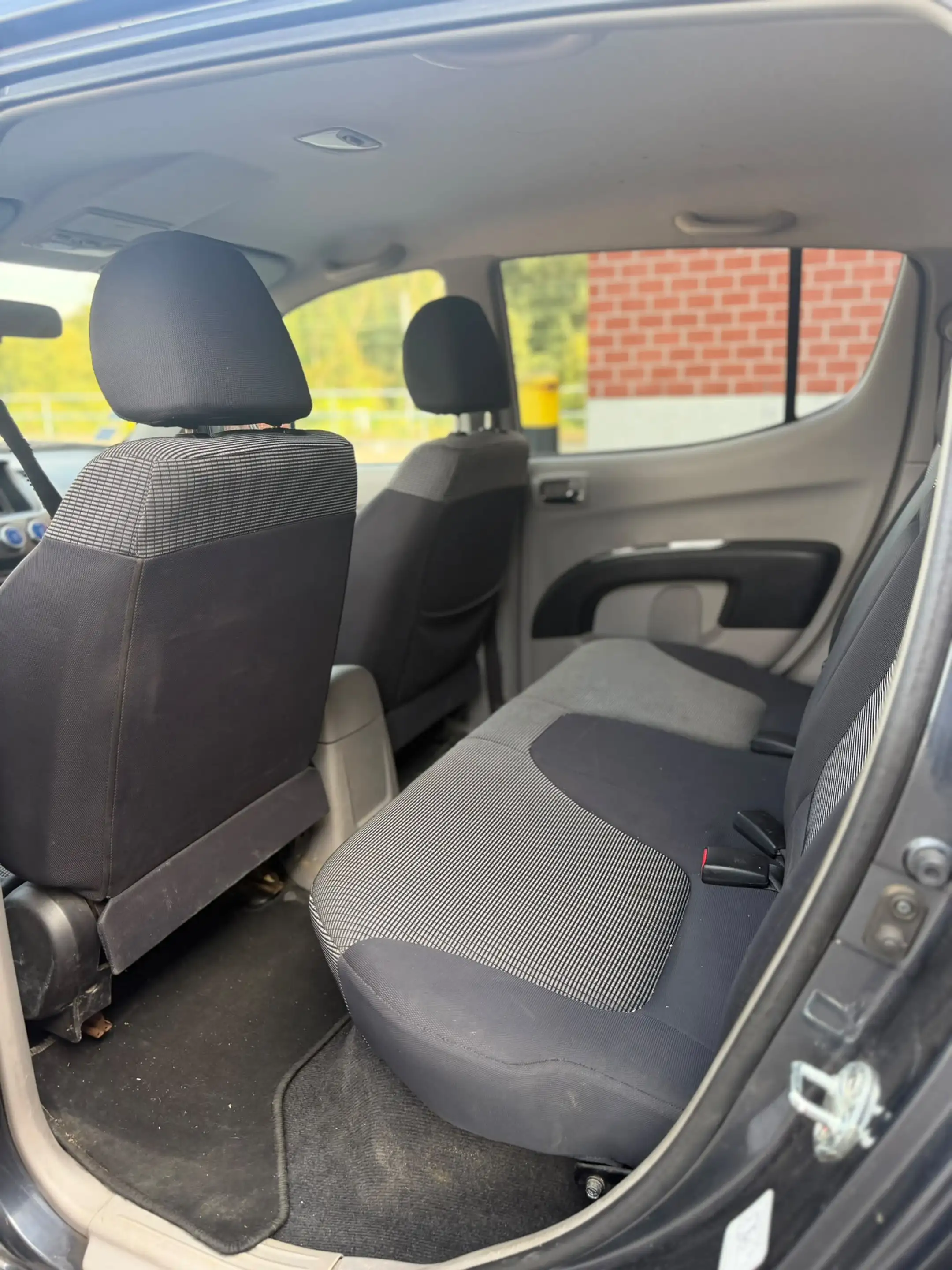 Mitsubishi L200 2.5 Turbo DI-D 4WD Intense — photo 14