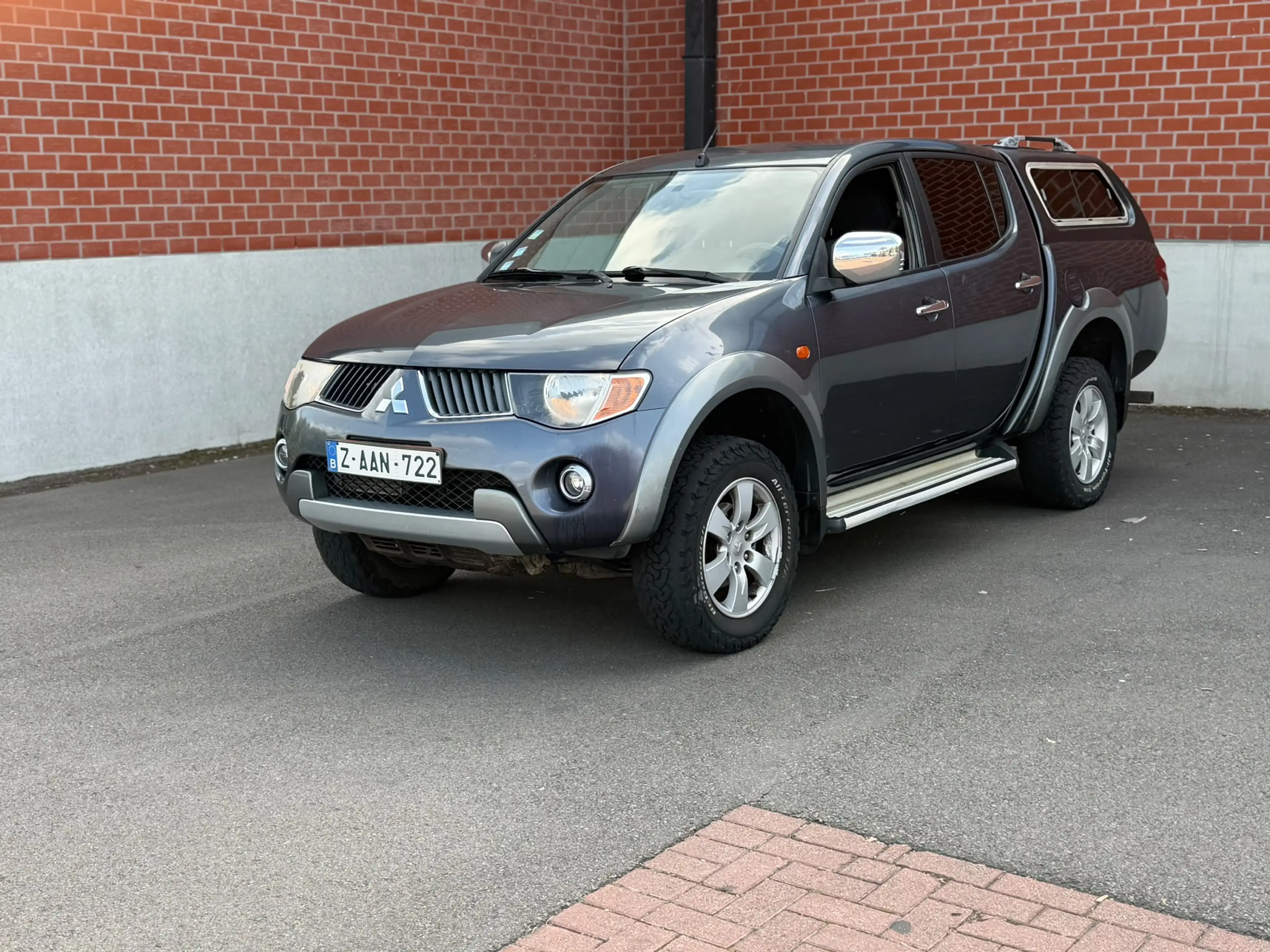 Mitsubishi L200 2.5 Turbo DI-D 4WD Intense