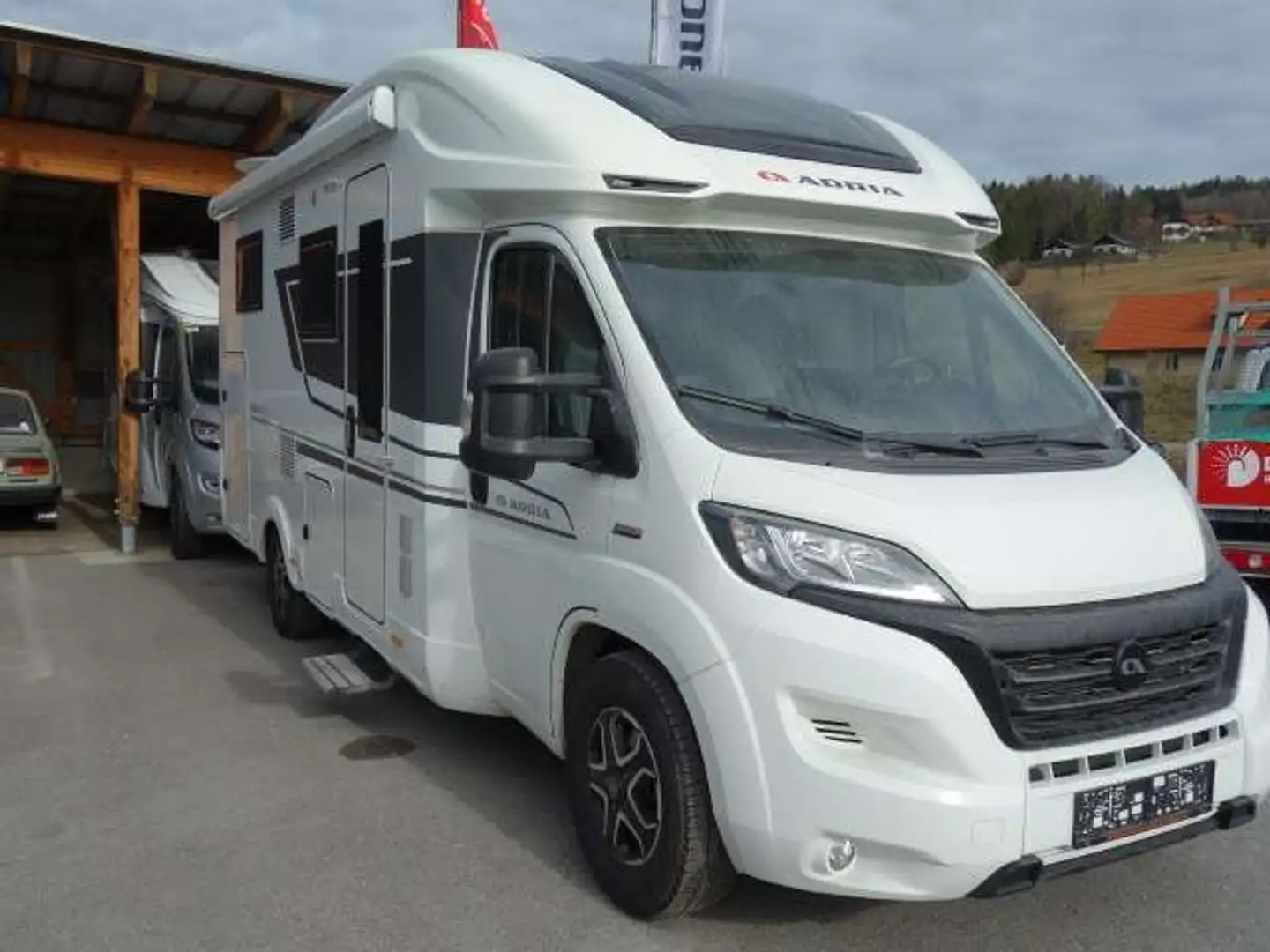 Caravans-Wohnm Adria Aut. Matrix 600SL Weiß - 2