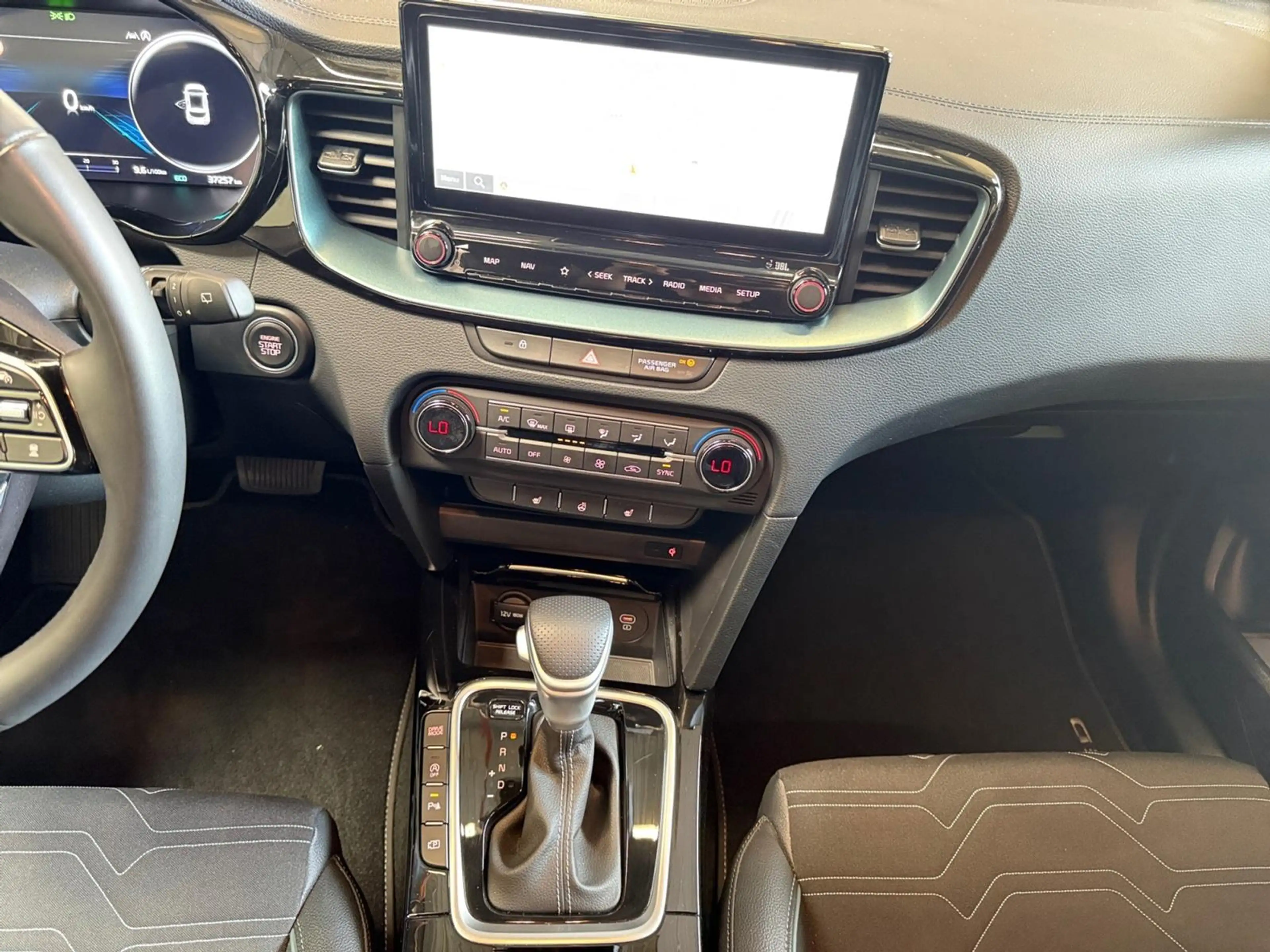 Kia Ceed / cee'd 1.0 T-GDi MHEV Design Edition I Half-Leder I Navi — photo 8
