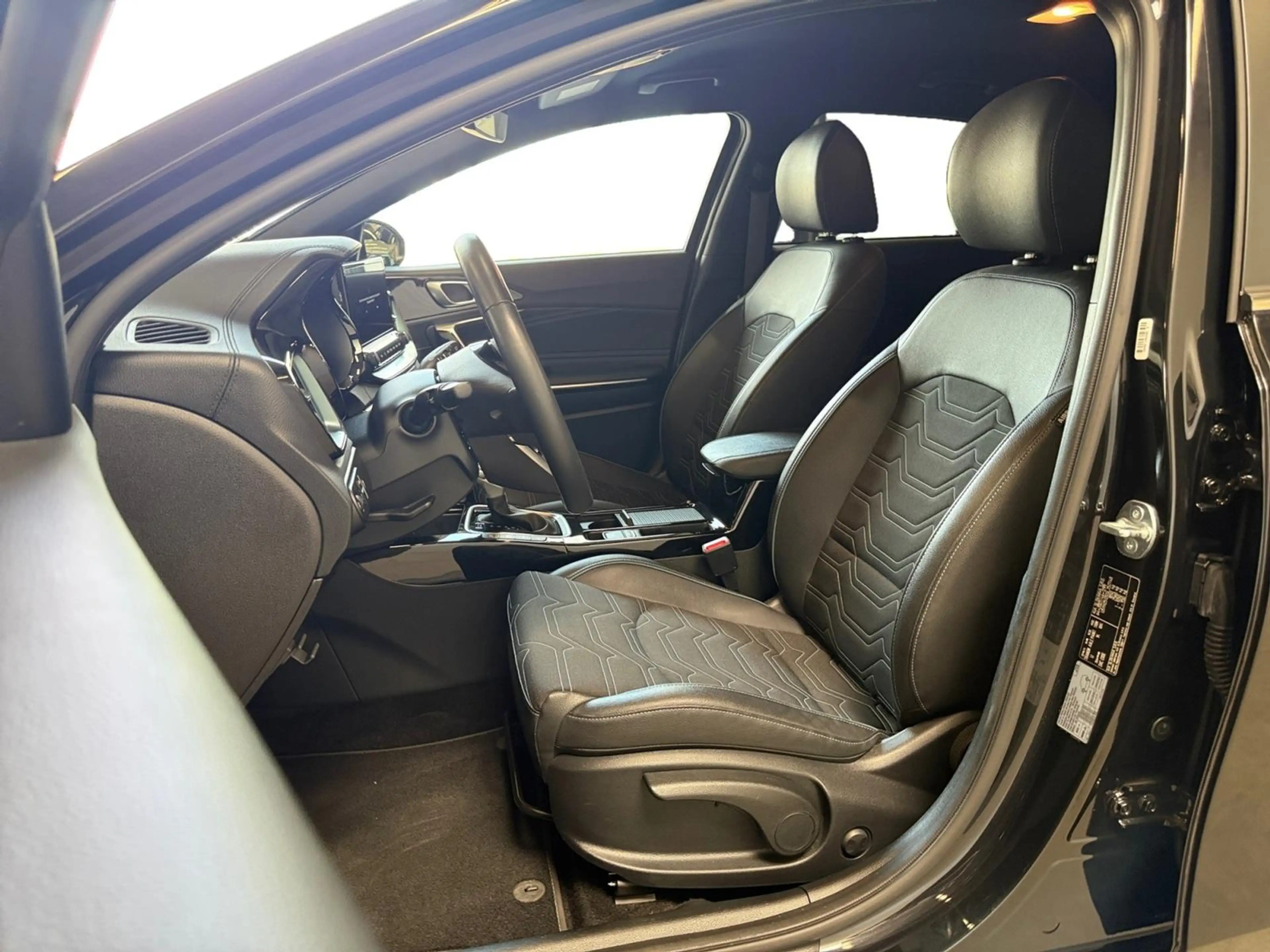 Kia Ceed / cee'd 1.0 T-GDi MHEV Design Edition I Half-Leder I Navi — photo 11