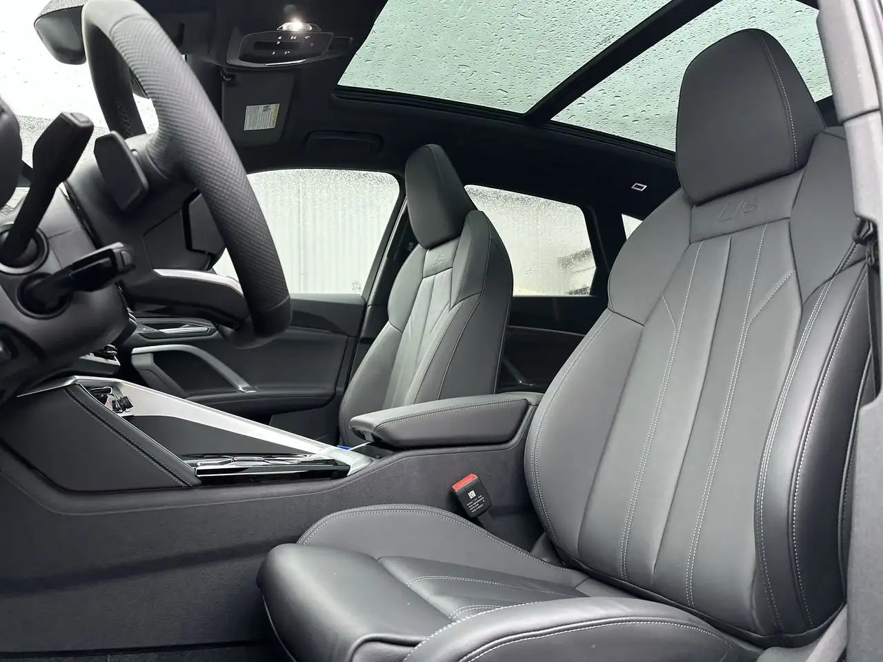 Audi Q5 снимка Audi Q5