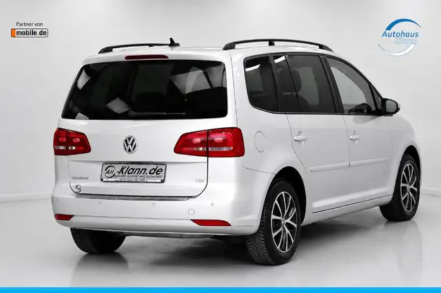 Volkswagen Touran view 6