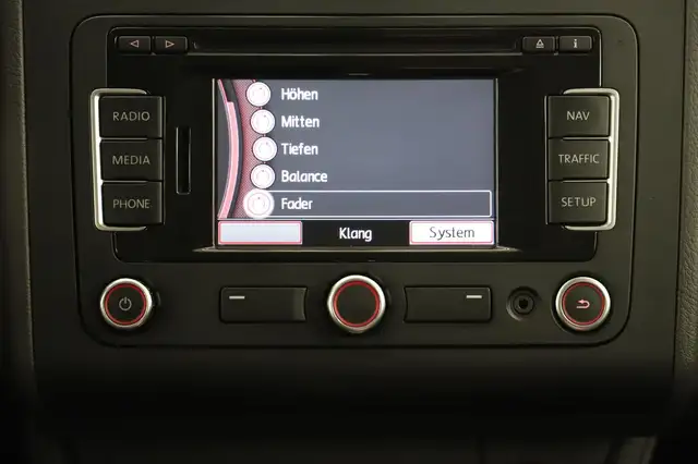 Volkswagen Touran view 20