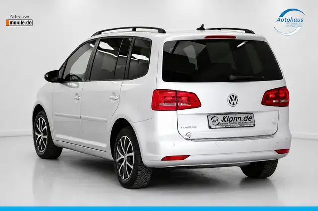 Volkswagen Touran view 8