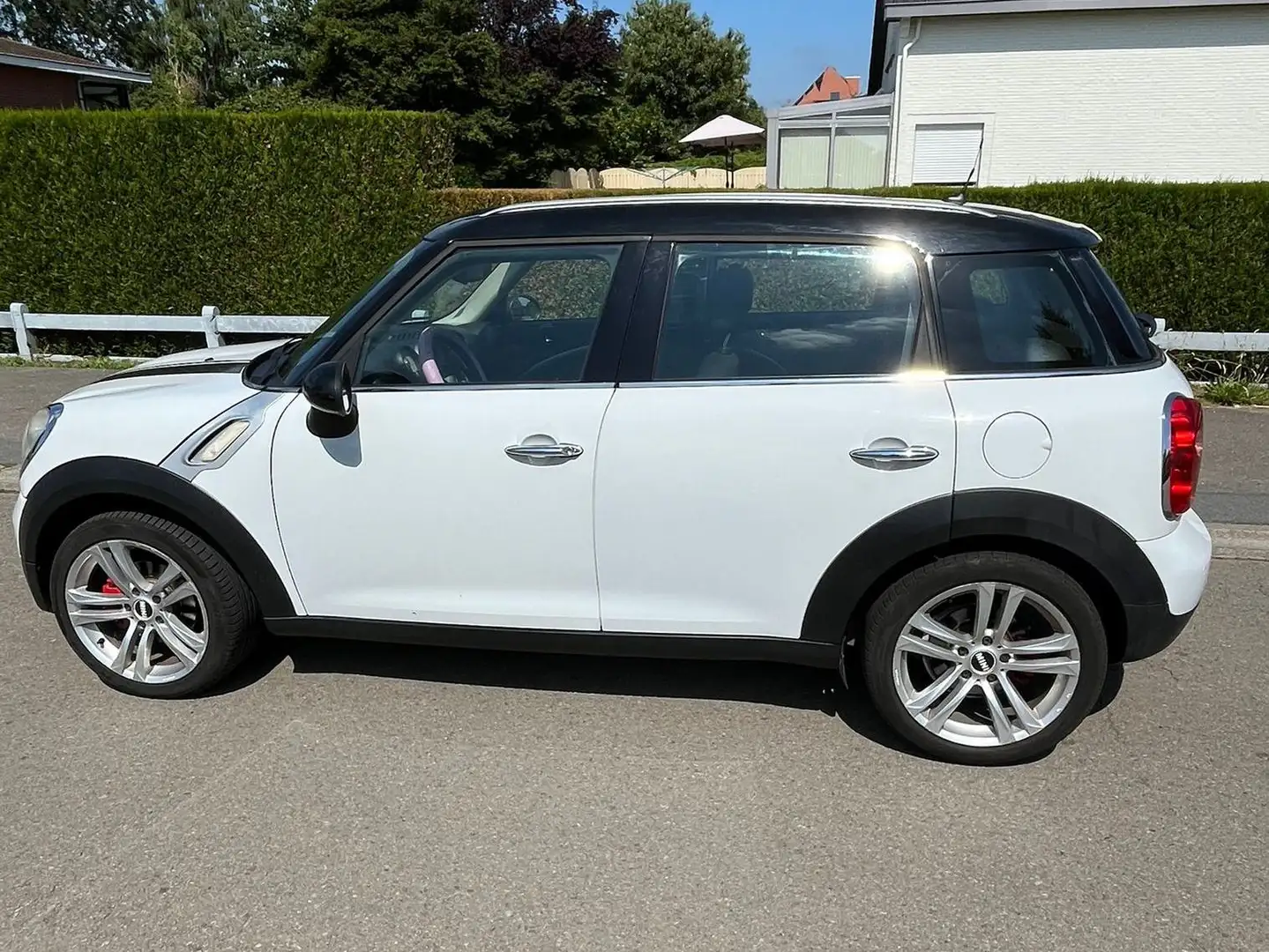 MINI Cooper D Countryman Mini Countryman 1.6 D Cooper ALL4 DPF Weiß - 1