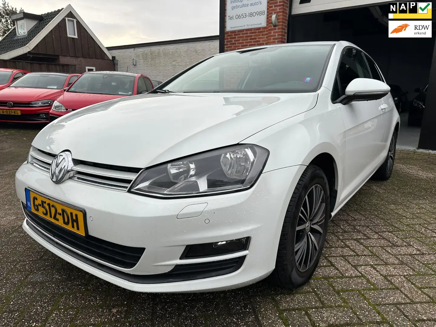 Volkswagen Golf 1.2 TSI Allstar Edition AUTOMAAT-AIRCO-CENTRAAL Wit - 1