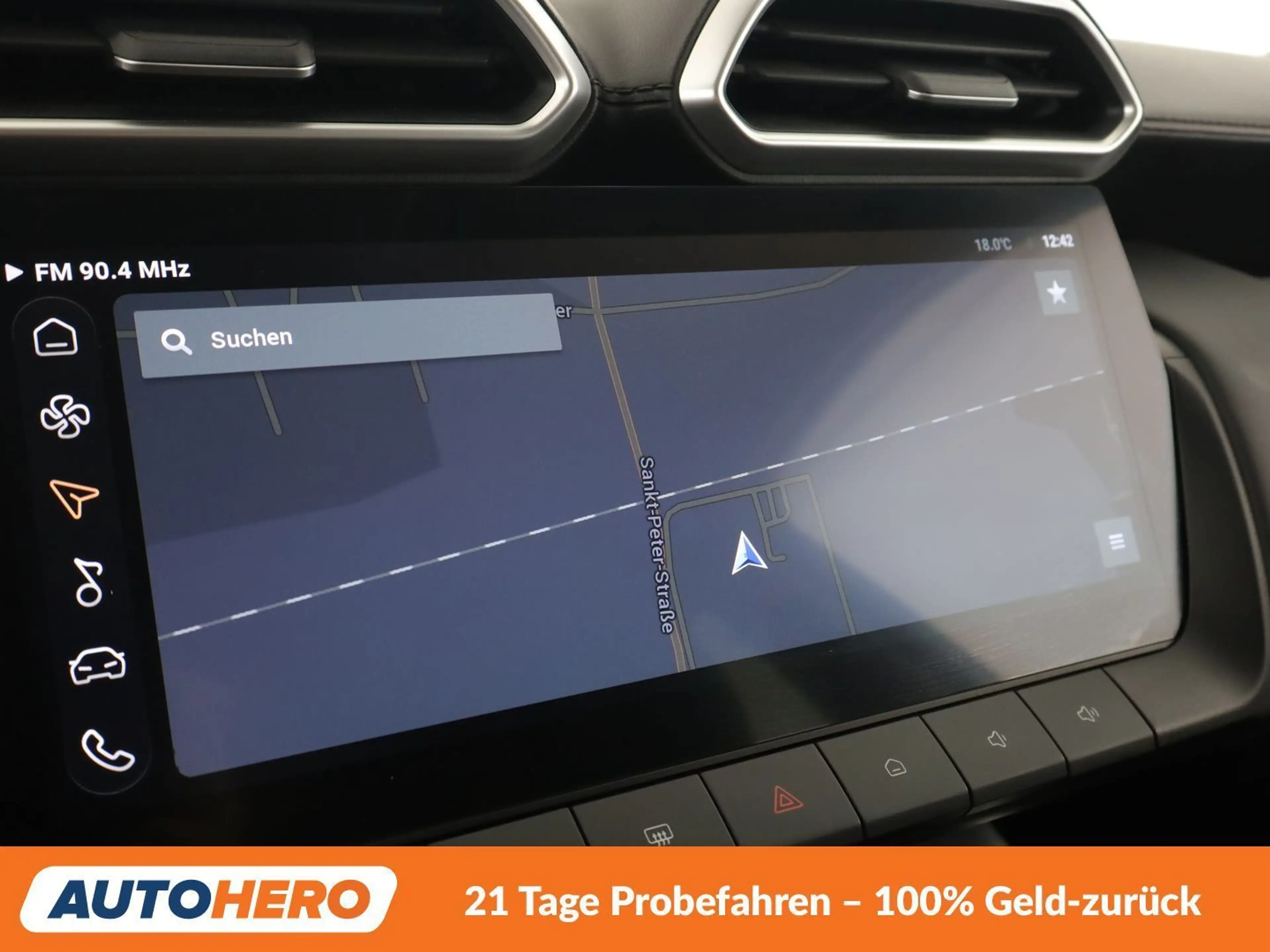 MG ZS 1.5 Hybrid+ Luxury — photo 21