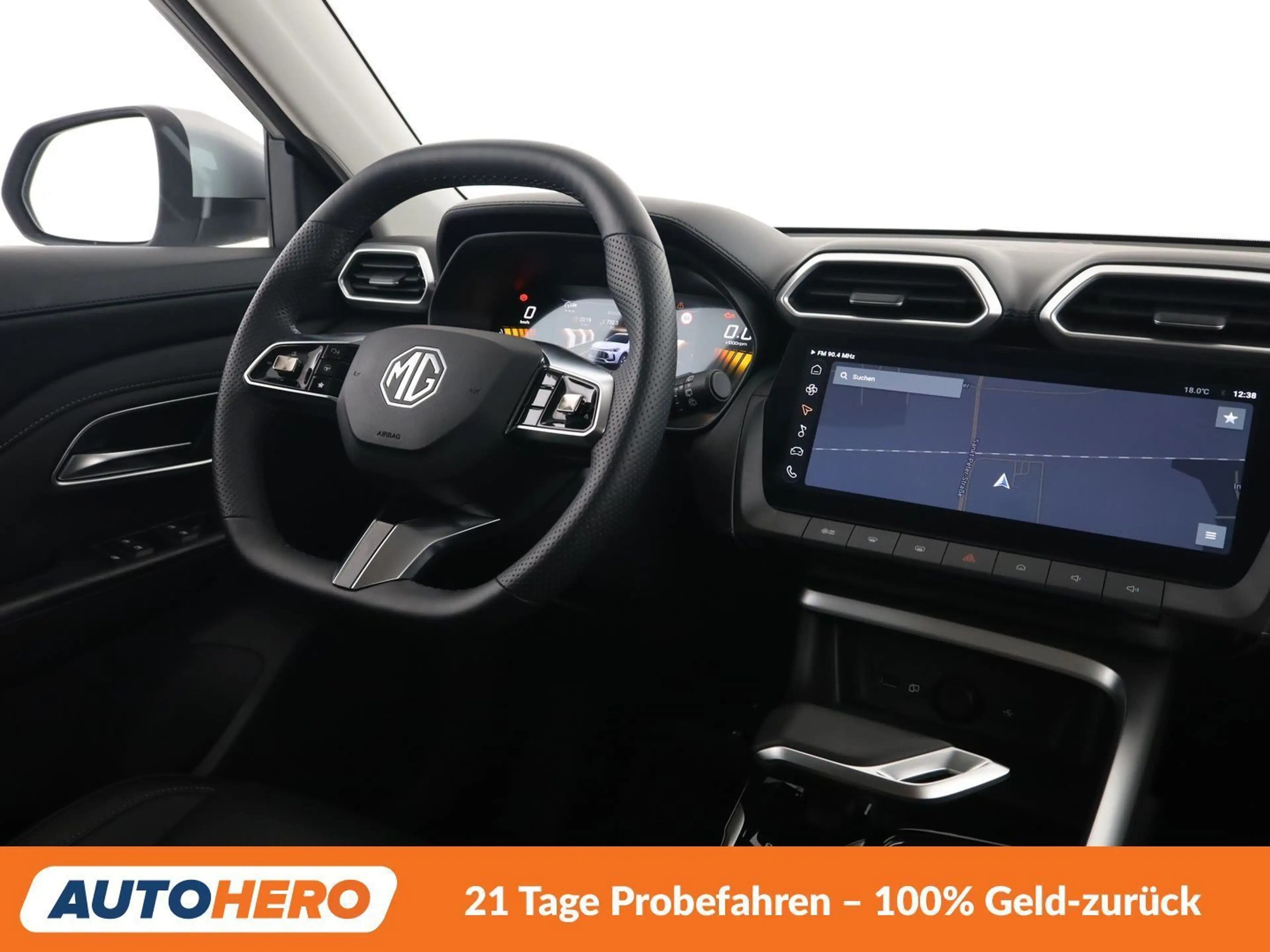 MG ZS 1.5 Hybrid+ Luxury — photo 13