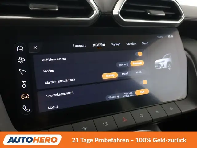 MG ZS view 24