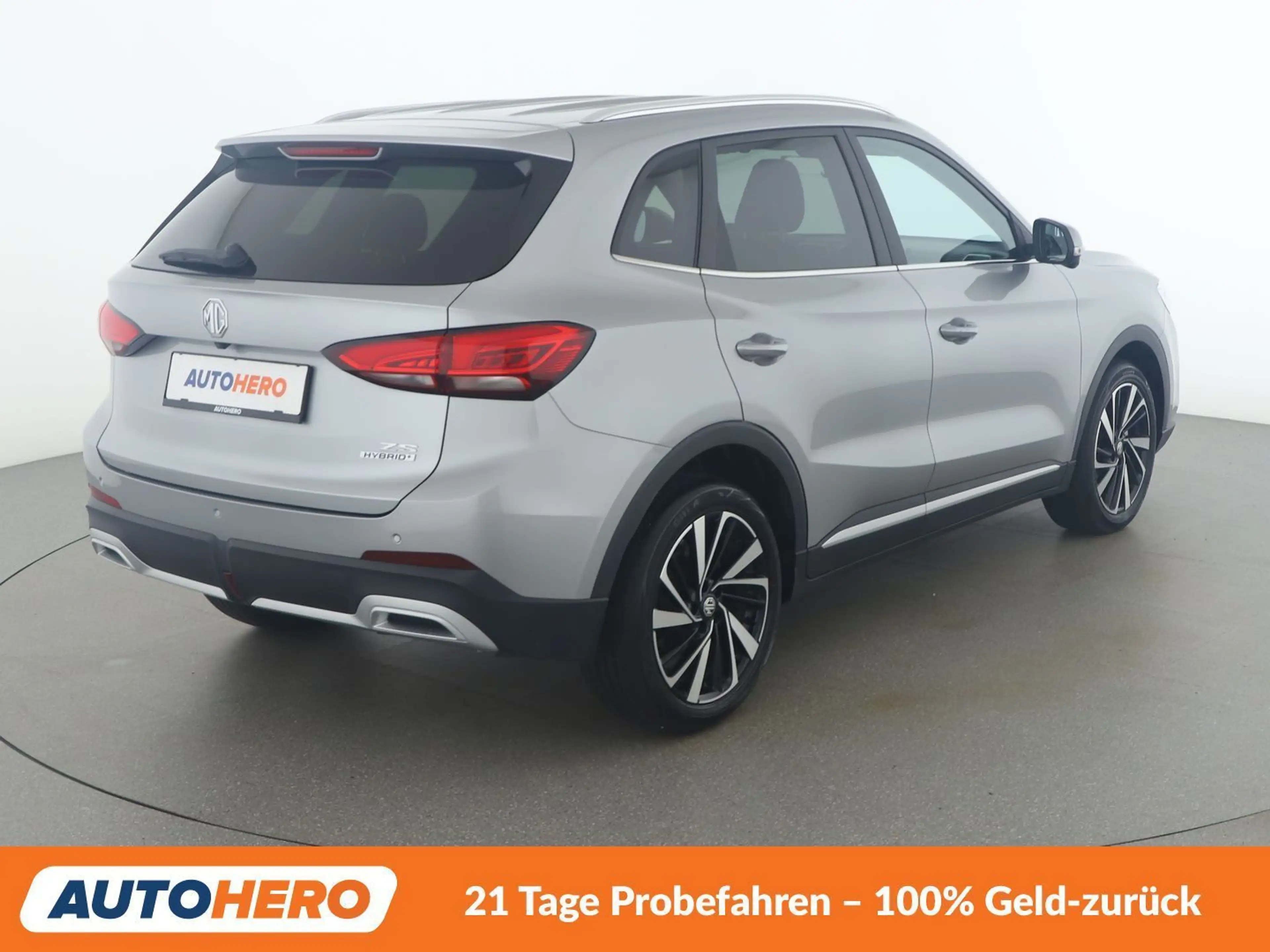 MG ZS 1.5 Hybrid+ Luxury — photo 6