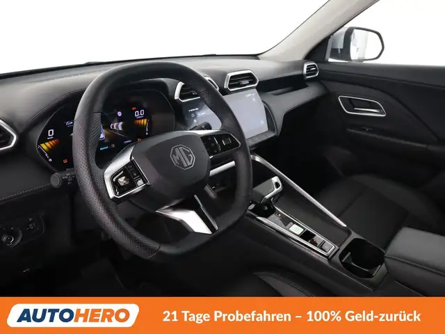 MG ZS view 11